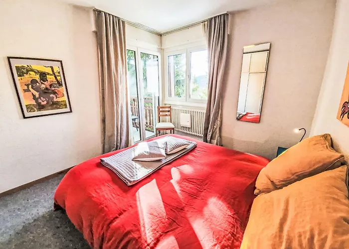 Violettes A303 By Interhome *